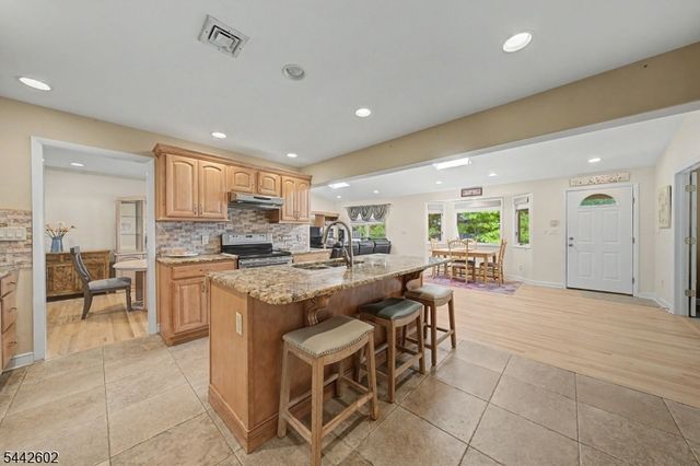 121 Pearl St, New Providence Boro, NJ 07974