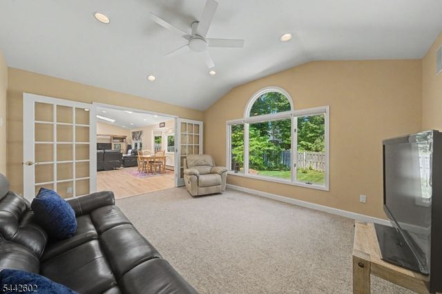 121 Pearl St, New Providence Boro, NJ 07974