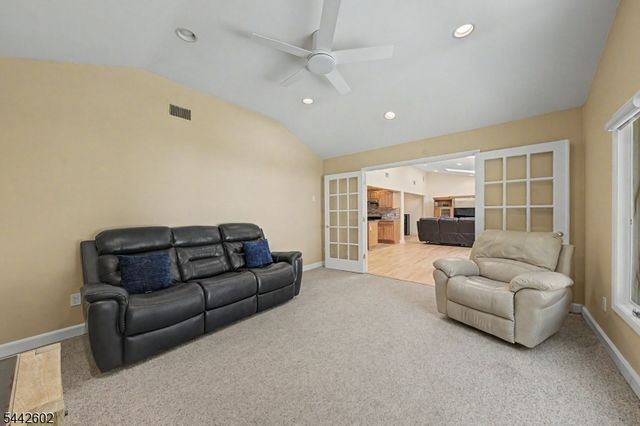 121 Pearl St, New Providence Boro, NJ 07974