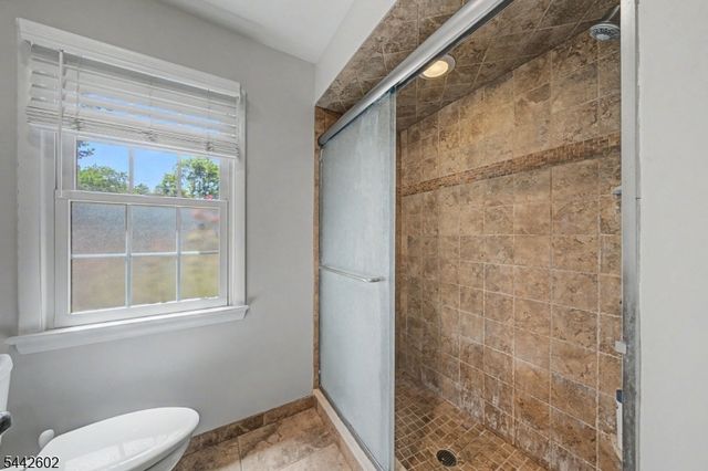 121 Pearl St, New Providence Boro, NJ 07974