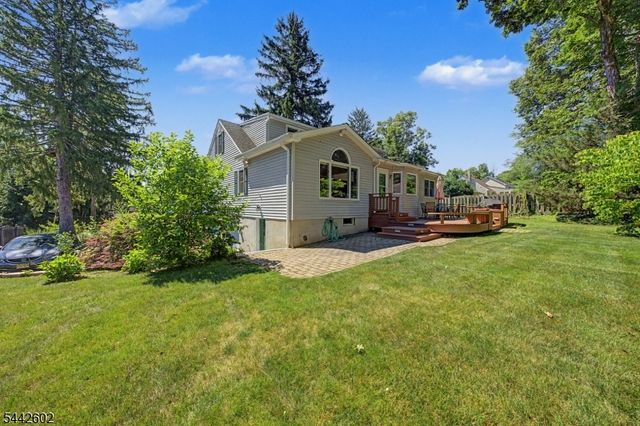 121 Pearl St, New Providence Boro, NJ 07974