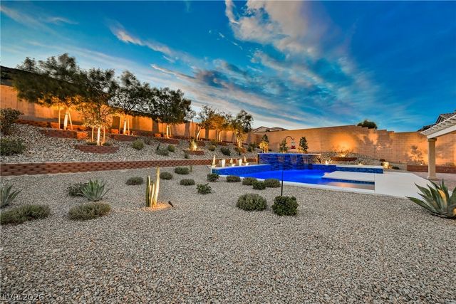 5841 Michelli Crest Way, Las Vegas, NV 89149