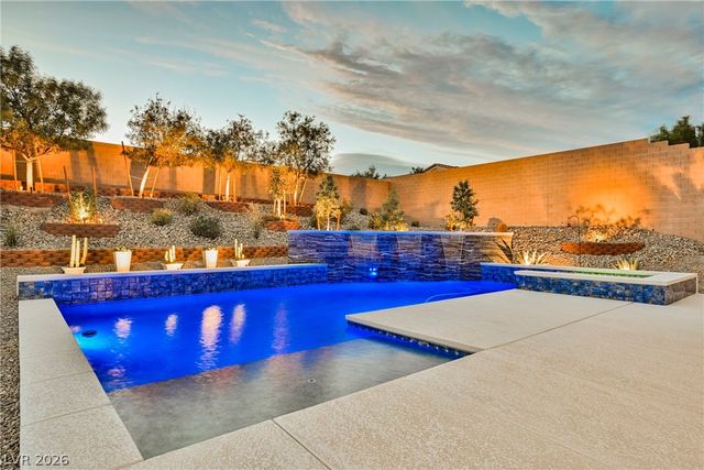 5841 Michelli Crest Way, Las Vegas, NV 89149