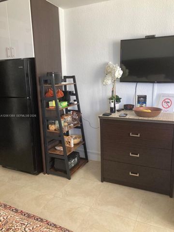 19201 Collins Ave 726, Sunny Isles Beach, FL 33160