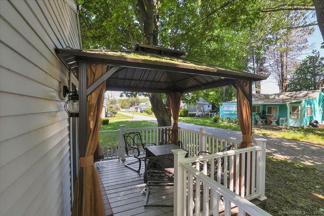 16 NORTH Street, Madison, CT 06443
