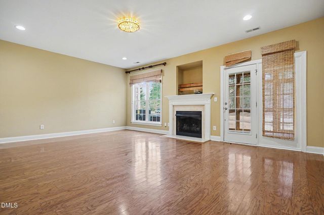 60 Hill Shore Lane, Clayton, NC 27527