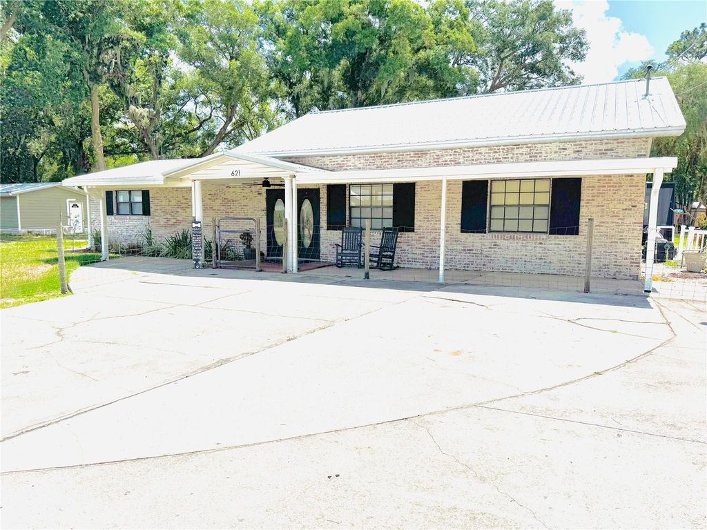 621 AVENUE A WAHNETA STREET E, Winter Haven, FL 33880