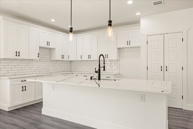3005 Centaurus Way, Granbury, TX 76048