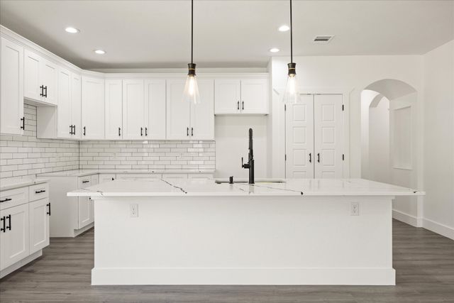 3005 Centaurus Way, Granbury, TX 76048
