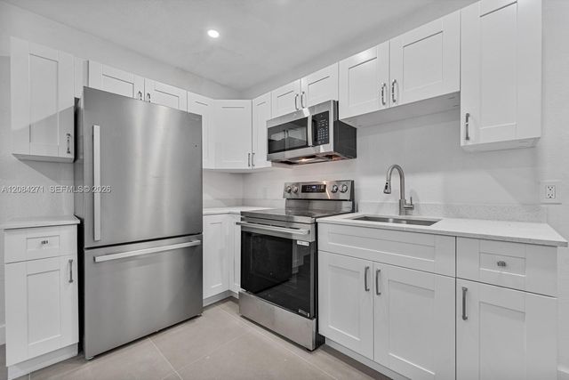1849 NW 16th Street B, Miami, FL 33125