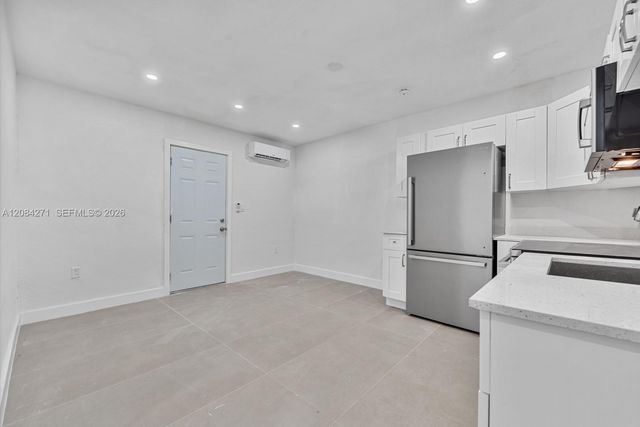 1849 NW 16th Street B, Miami, FL 33125