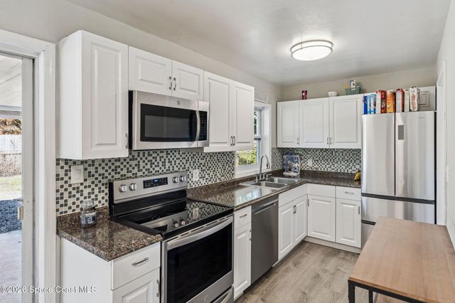 207 2nd Street, Merritt Island, FL 32953