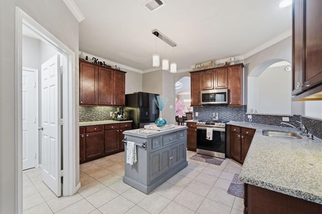 2421 Santiago Lane, League City, TX 77573
