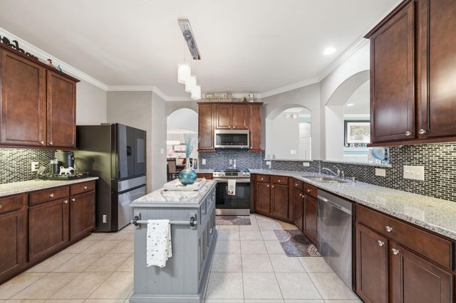 2421 Santiago Lane, League City, TX 77573