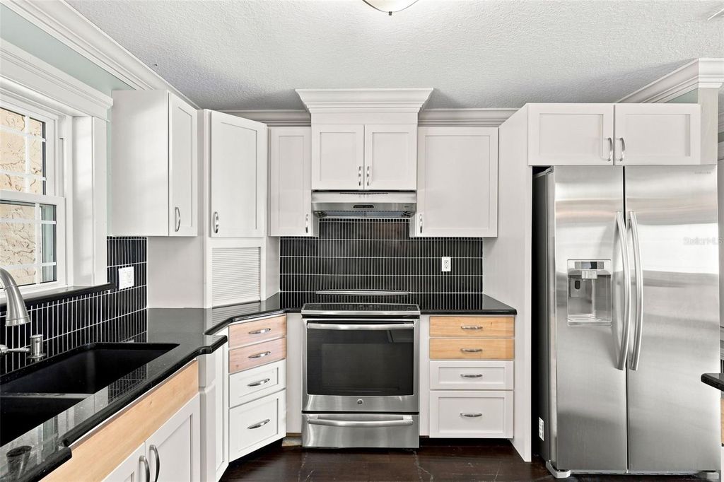 Image 23 of property listing at 6785 TAMARIND CIRCLE, Orlando, FL 32819