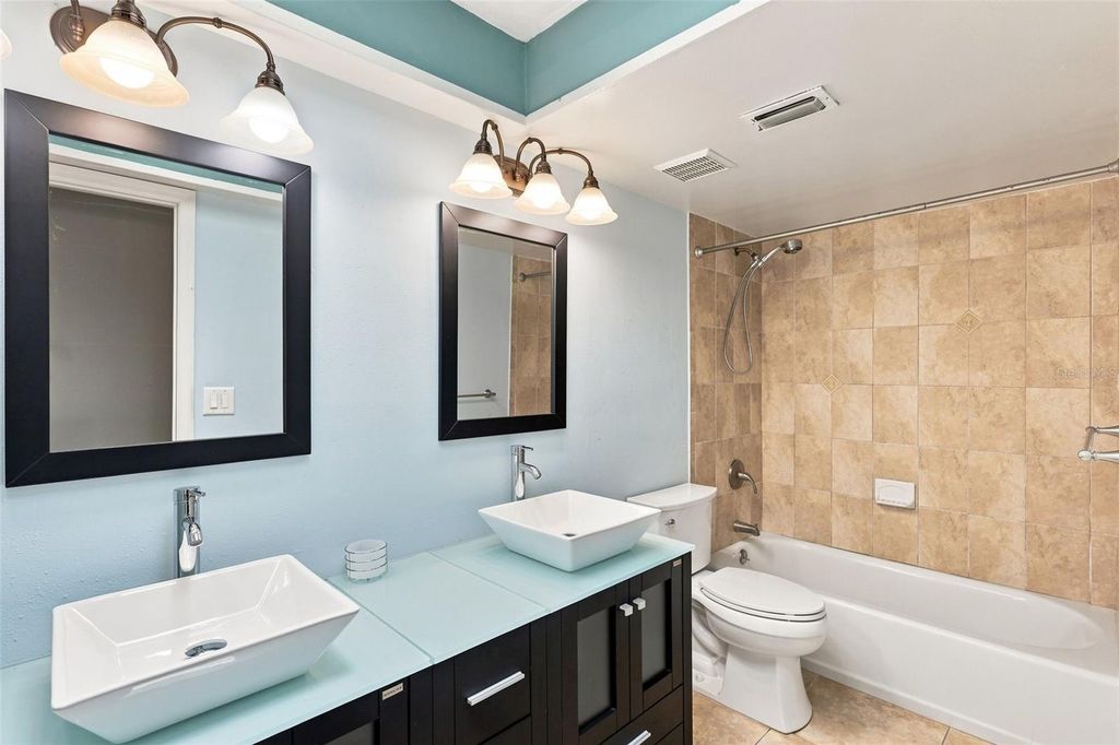 Image 37 of property listing at 6785 TAMARIND CIRCLE, Orlando, FL 32819