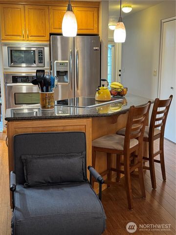 3727 N Bristol Street, Tacoma, WA 98407