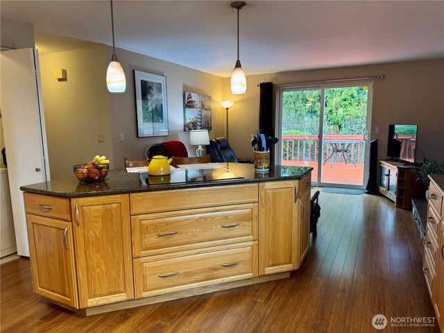 3727 N Bristol Street, Tacoma, WA 98407