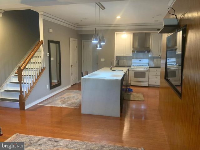 589 ODENDHAL AVE #589, Gaithersburg, MD 20877