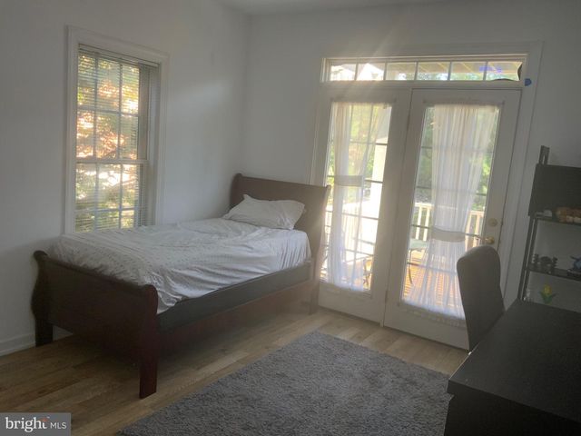 589 ODENDHAL AVE #589, Gaithersburg, MD 20877