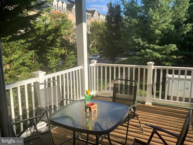 589 ODENDHAL AVE #589, Gaithersburg, MD 20877