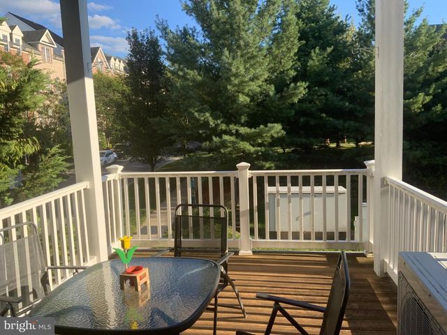 589 ODENDHAL AVE #589, Gaithersburg, MD 20877