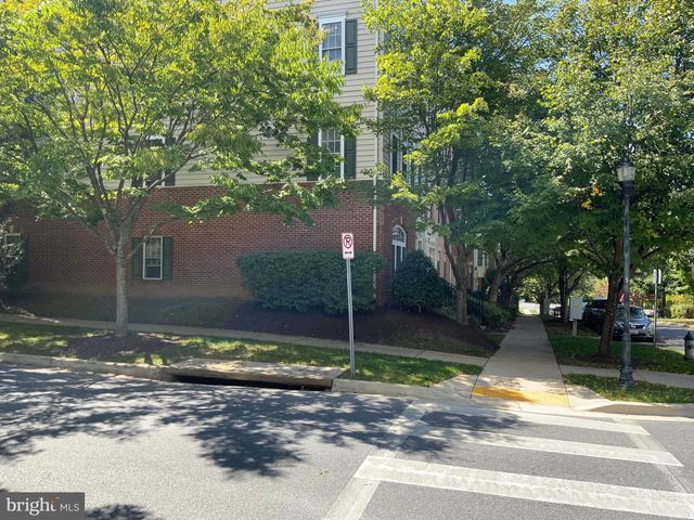 589 ODENDHAL AVE #589, Gaithersburg, MD 20877