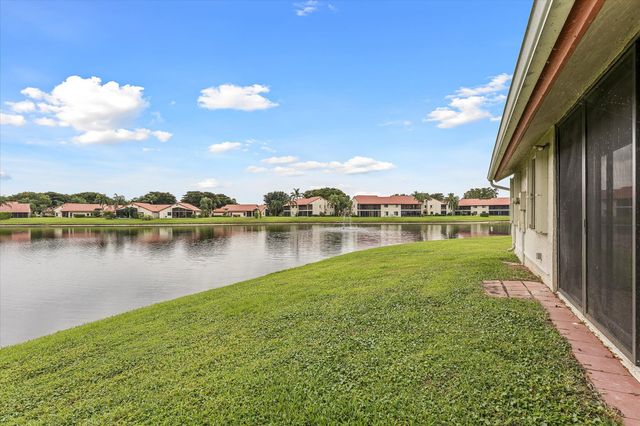 7841 Lexington Club Boulevard B, Delray Beach, FL 33446