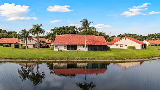 7841 Lexington Club Boulevard B, Delray Beach, FL 33446