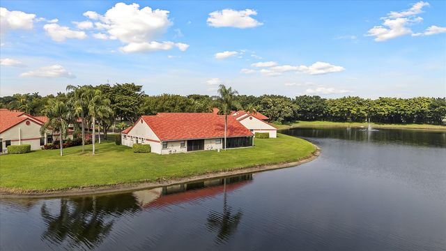 7841 Lexington Club Boulevard B, Delray Beach, FL 33446