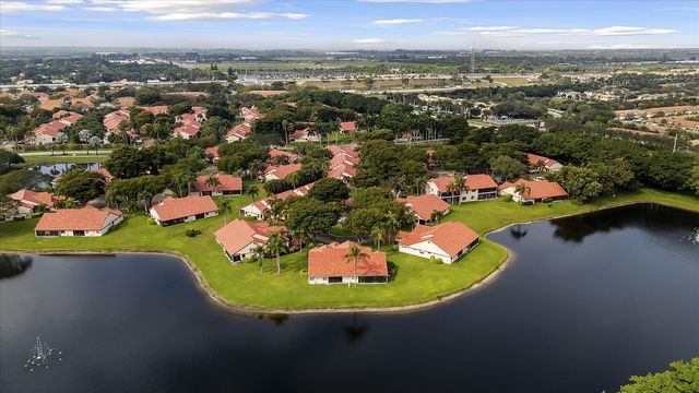 7841 Lexington Club Boulevard B, Delray Beach, FL 33446