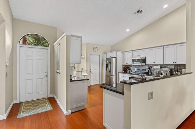 7841 Lexington Club Boulevard B, Delray Beach, FL 33446