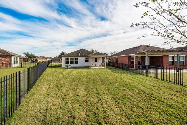614 Shoreside Drive, Richmond, TX 77469