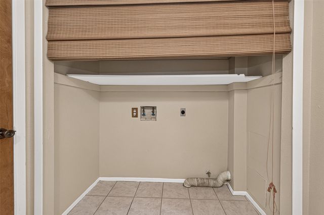 3718 Pintan Lane, Houston, TX 77014