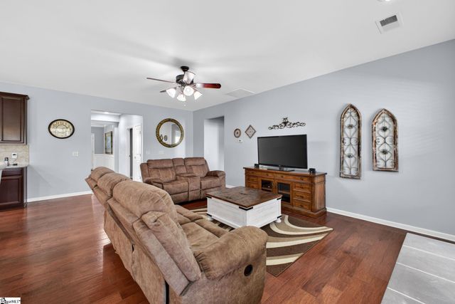 642 Windward Lane, Duncan, SC 29334