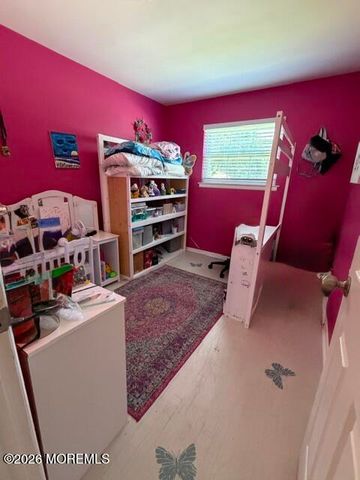 58 Newbury Road, Howell, NJ 07731