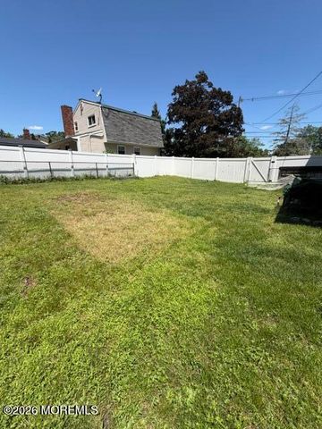 58 Newbury Road, Howell, NJ 07731