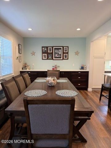 58 Newbury Road, Howell, NJ 07731