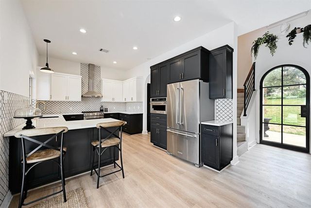 1604 Cliffwood DR, Austin, TX 78733
