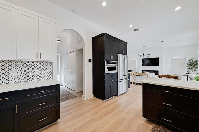 1604 Cliffwood DR, Austin, TX 78733