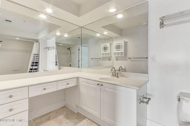 400 E BAY Street 504, Jacksonville, FL 32202