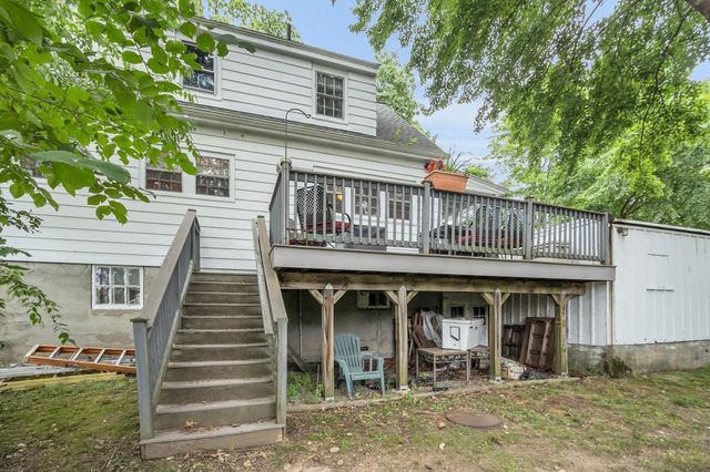 20 Pleasant St, Lunenburg, MA 01462