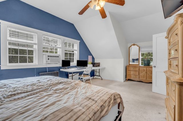 20 Pleasant St, Lunenburg, MA 01462