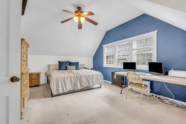 20 Pleasant St, Lunenburg, MA 01462