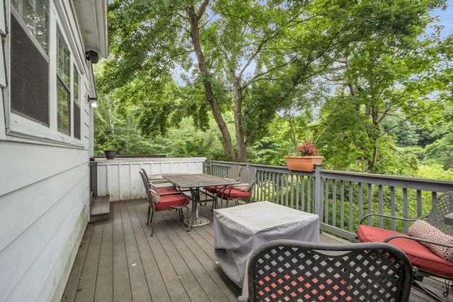 20 Pleasant St, Lunenburg, MA 01462
