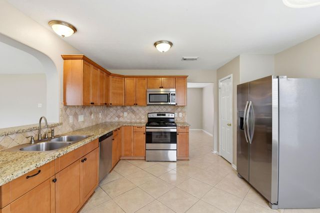 14022 Crestbourne Court, Houston, TX 77014