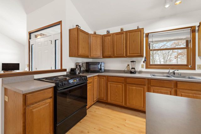 W9658 Stader ROAD, Whitewater, WI 53190