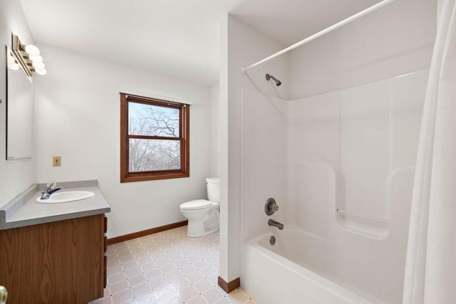 W9658 Stader ROAD, Whitewater, WI 53190