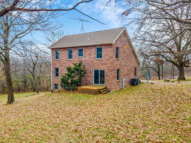 W9658 Stader ROAD, Whitewater, WI 53190