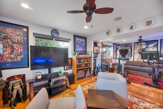 12200 85th Avenue S, Seattle, WA 98178